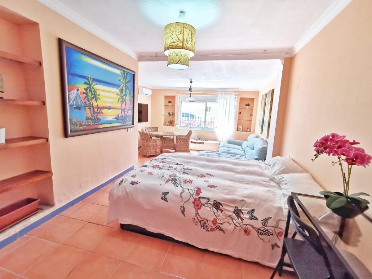 Apartamento Carihuela Torremolinos Exterior photo